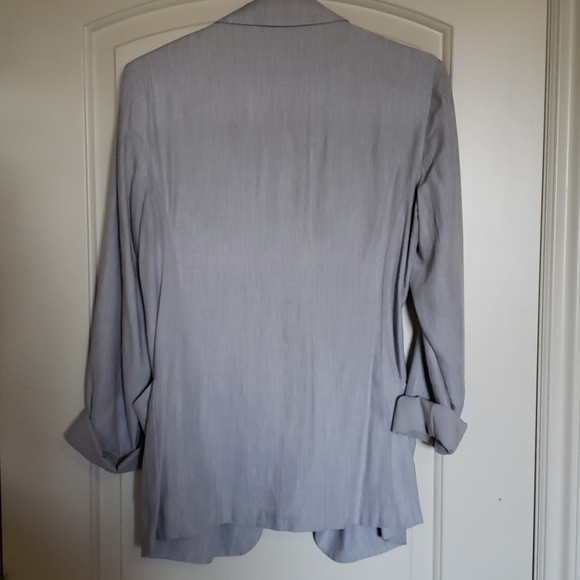 Blazer - Picture 4 of 4